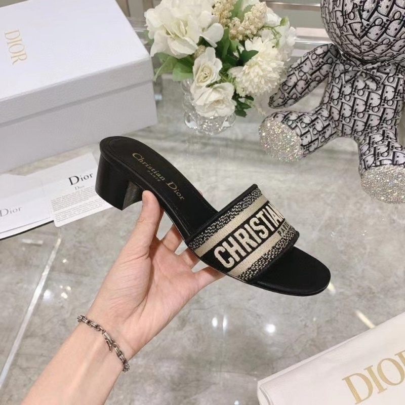 디올 디웨이 뮬 슬리퍼 - 2 Color