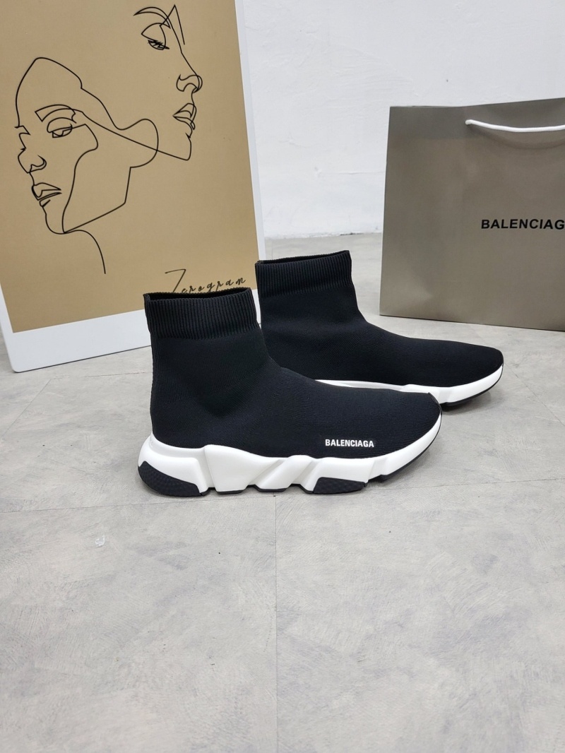 발렌시아가 스피드러너 오레오