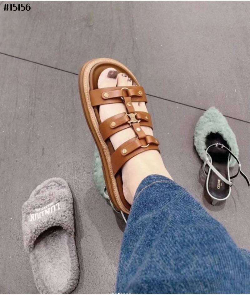 셀린느 티피 슬라이드 스트랩 샌들