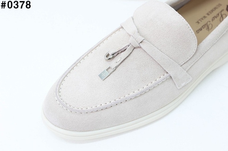 로로피아나 썸머 참스 워크 스웨이드 로퍼 - 아이보리