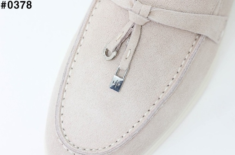 로로피아나 썸머 참스 워크 스웨이드 로퍼 - 아이보리