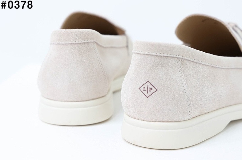 로로피아나 썸머 참스 워크 스웨이드 로퍼 - 아이보리