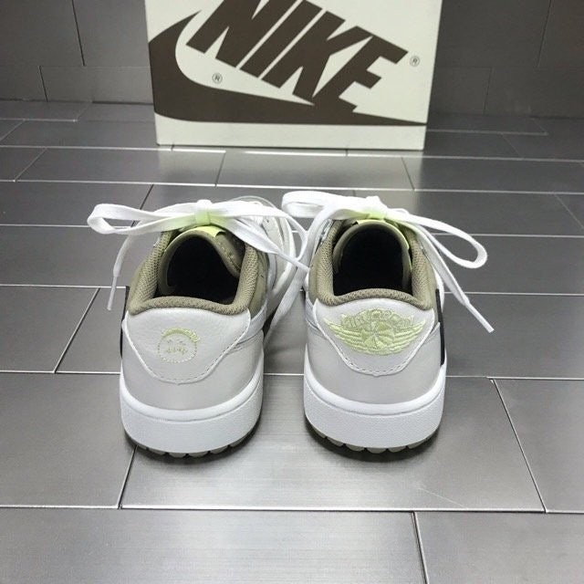 나이키 x 트래비스 스캇 조던1 레트로 로우 골프