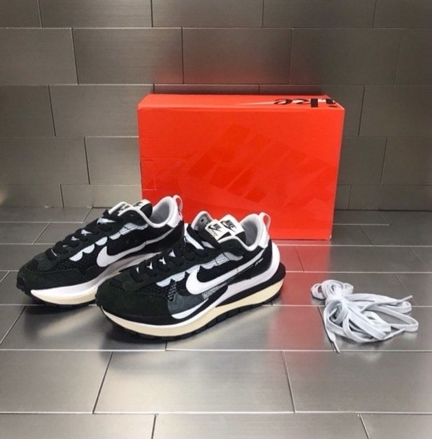 나이키 x 사카이 베이퍼와플 스니커즈 - 화이트블랙