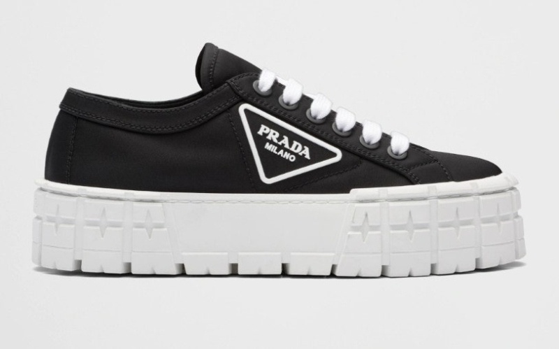 프라다 더블 휠 나일론 개버딘 스니커즈 블랙 화이트