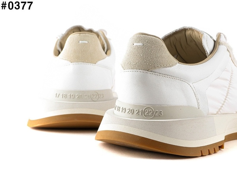 메종 마르지엘라 빈티지 러너 에볼루션 스니커즈