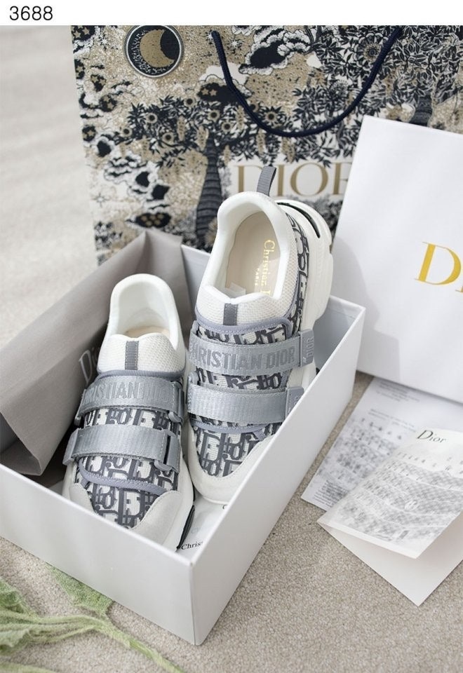 디올 디 원더 오블리크 스니커즈