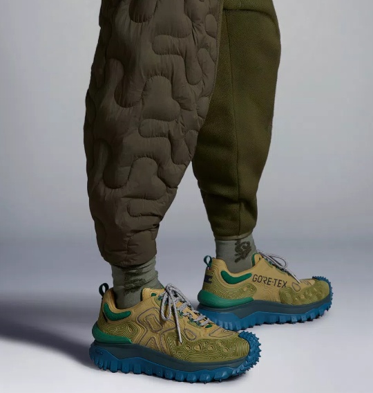 몽클레어 x 살레헤 벰버리 트레일그립 그레인 스니커즈 - 2 Color