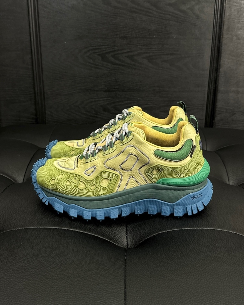 몽클레어 x 살레헤 벰버리 트레일그립 그레인 스니커즈 - 2 Color