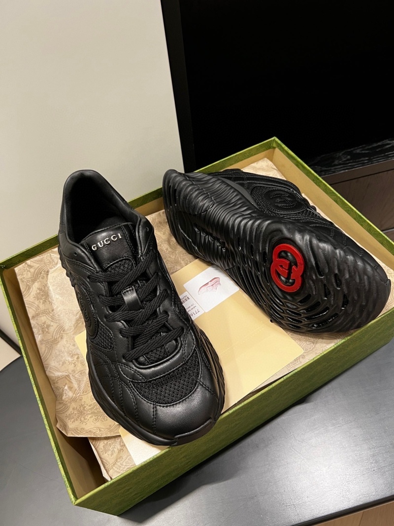 구찌 인터로킹 리플 스니커즈 -블랙- (정품급)