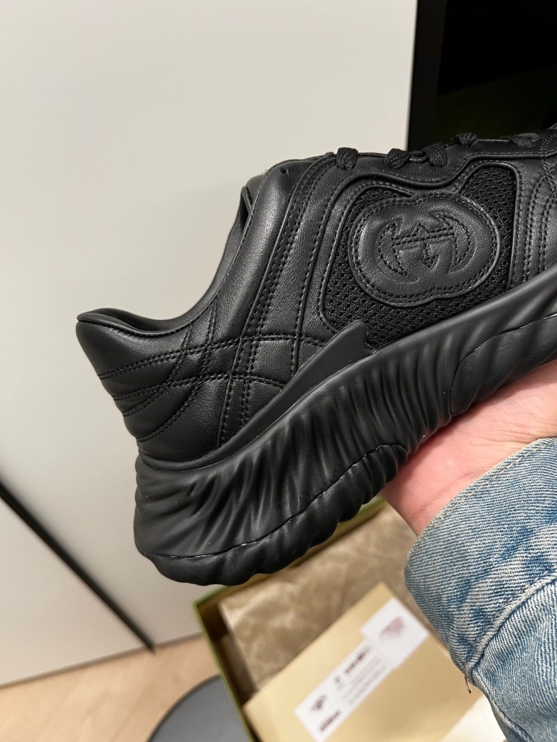 구찌 인터로킹 리플 스니커즈 -블랙- (정품급)