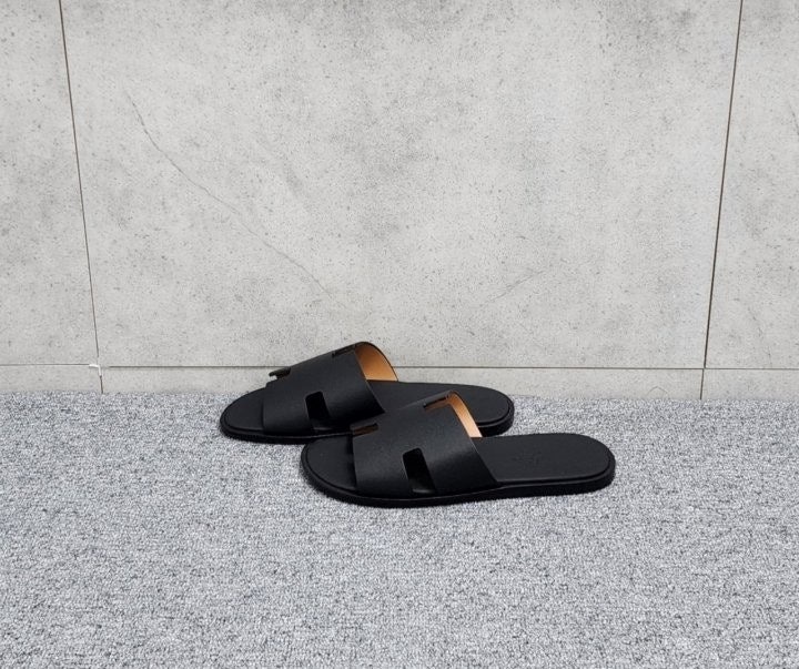 에르메스 24SS 이즈미르 남성샌들 - 블랙