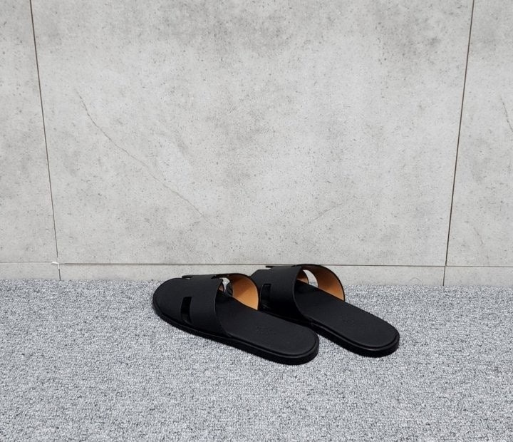 에르메스 24SS 이즈미르 남성샌들 - 블랙