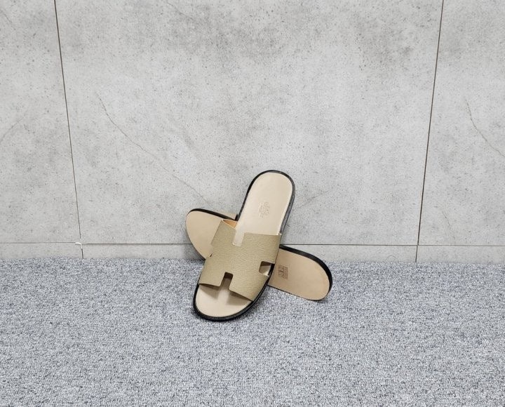에르메스 24SS 이즈미르 남성샌들 - 베이지