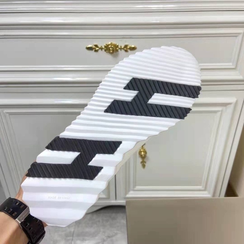 에르메스 바운싱 스니커즈 흰검