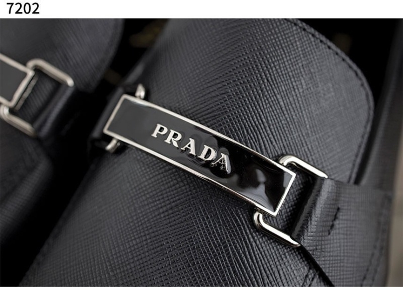 프라다 수입고급 사피아노 가죽 로퍼