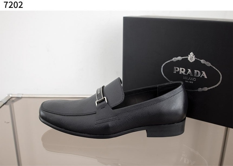 프라다 수입고급 사피아노 가죽 로퍼