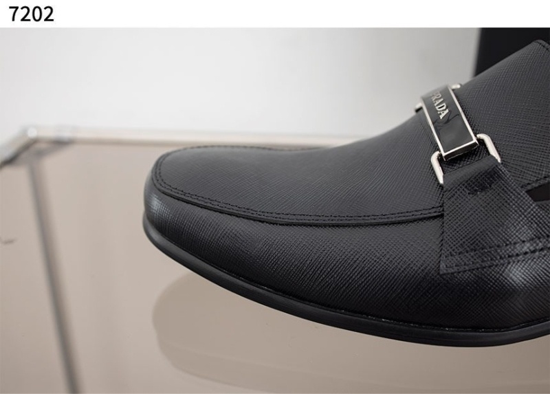 프라다 수입고급 사피아노 가죽 로퍼