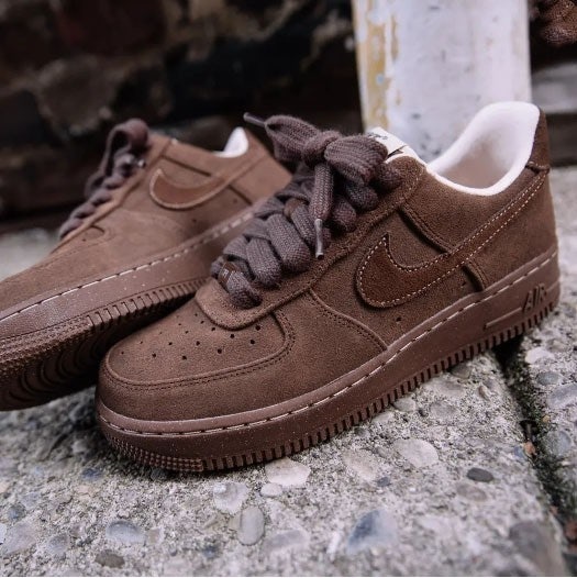 나이키 에어포스 카카오 와우 초코포스 스니커즈