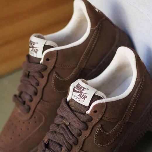 나이키 에어포스 카카오 와우 초코포스 스니커즈
