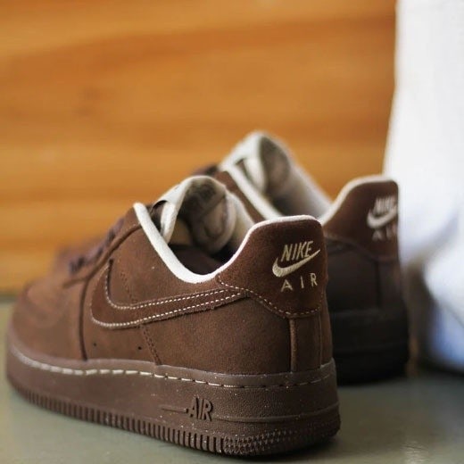 나이키 에어포스 카카오 와우 초코포스 스니커즈