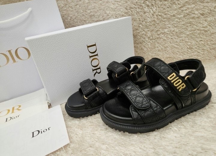 디올 블랙 퀼트 까나쥬 샌들 (고급버전)