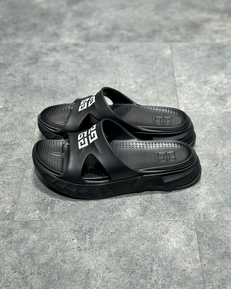 지방시 마쉬멜로우 러버 샌들 블랙