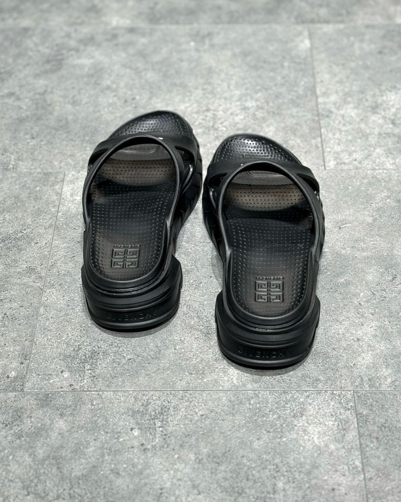 지방시 마쉬멜로우 러버 샌들 블랙