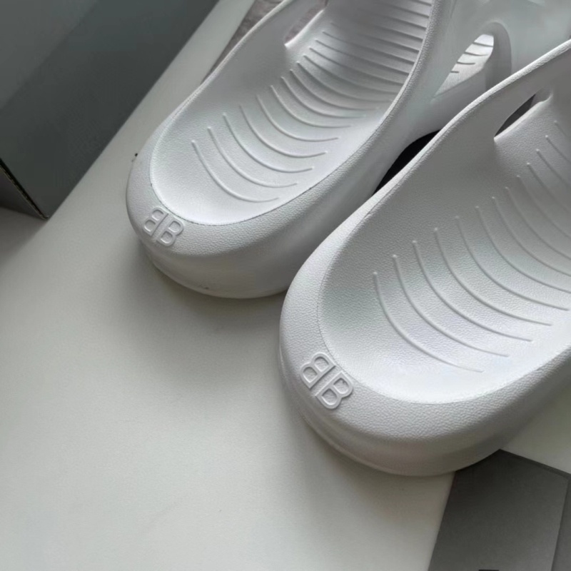 발렌시아가 러버 몰드 슬라이드