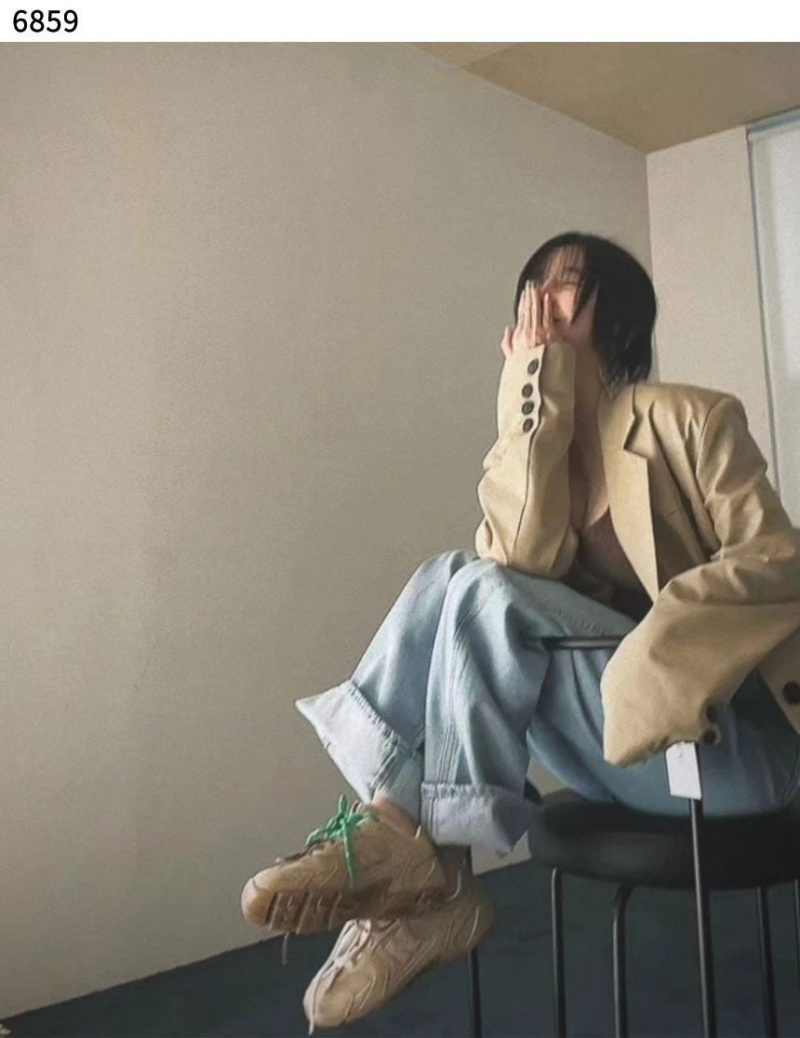 뉴발란스 x 미우미우 530 스웨이드 메쉬 스니커즈 에크루