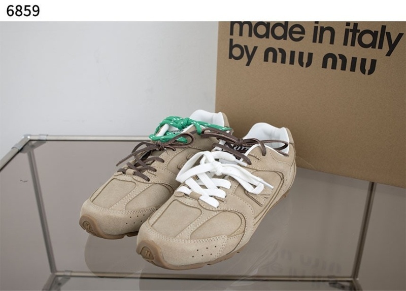 뉴발란스 x 미우미우 530 스웨이드 메쉬 스니커즈 에크루