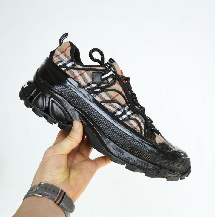 버버리 빈티지 체크 코튼 레더 스니커즈