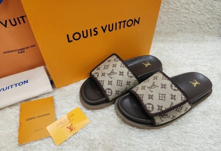 루이비통 모노그램 마이애미 뮬 슬라이드 (고급버전)