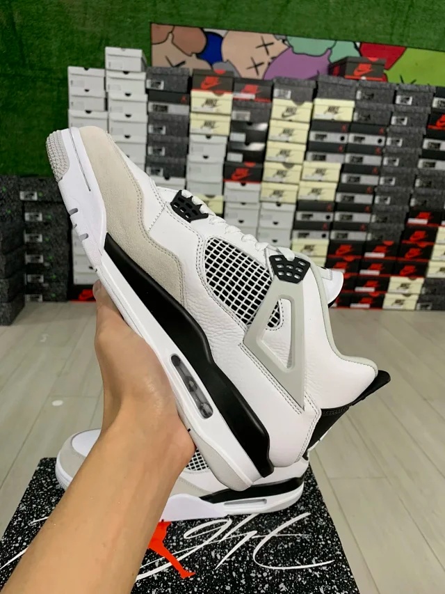 [나이키] Jordan 조던 4 레트로 화이트 앤 블랙