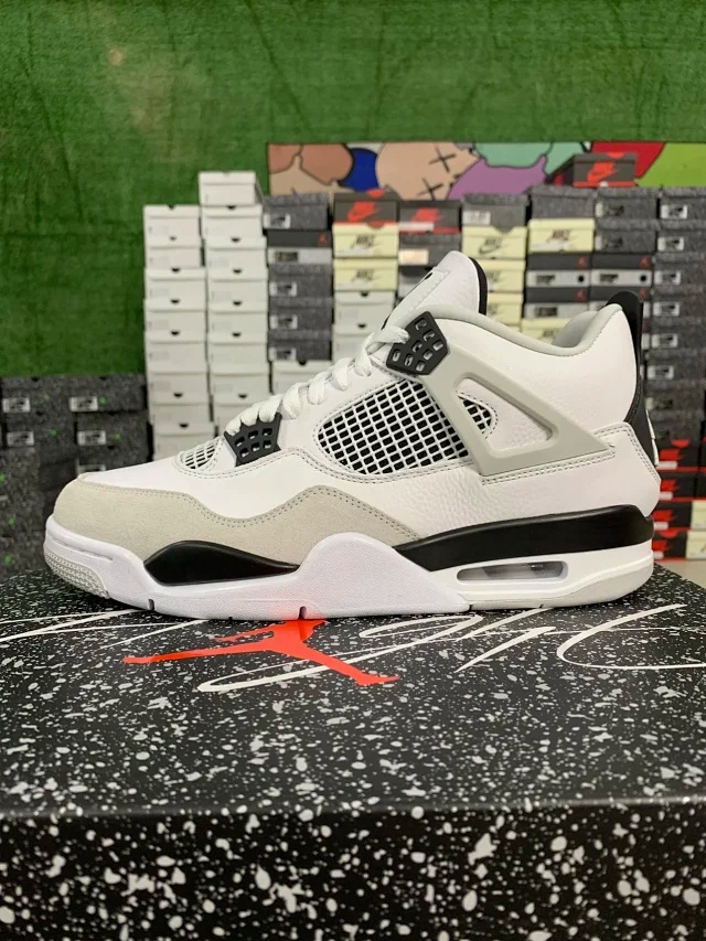 [나이키] Jordan 조던 4 레트로 화이트 앤 블랙