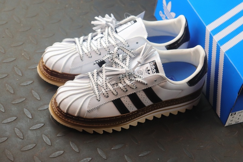 아디다스 x 클랏 슈퍼스타 클라우드 화이트 코어 블랙