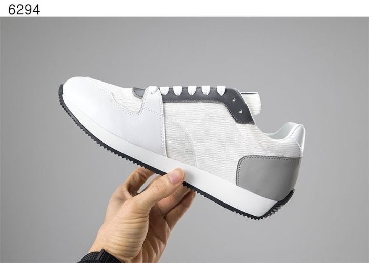 에르메스 이스케이프 스니커즈