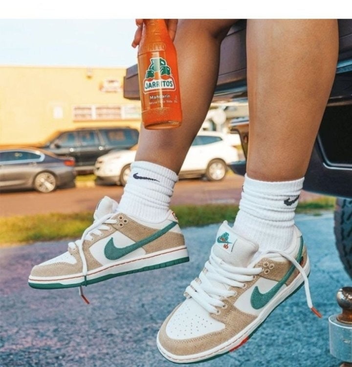 나이키 X 하리토스 SB 덩크 로우 팬텀 앤 말라카이트