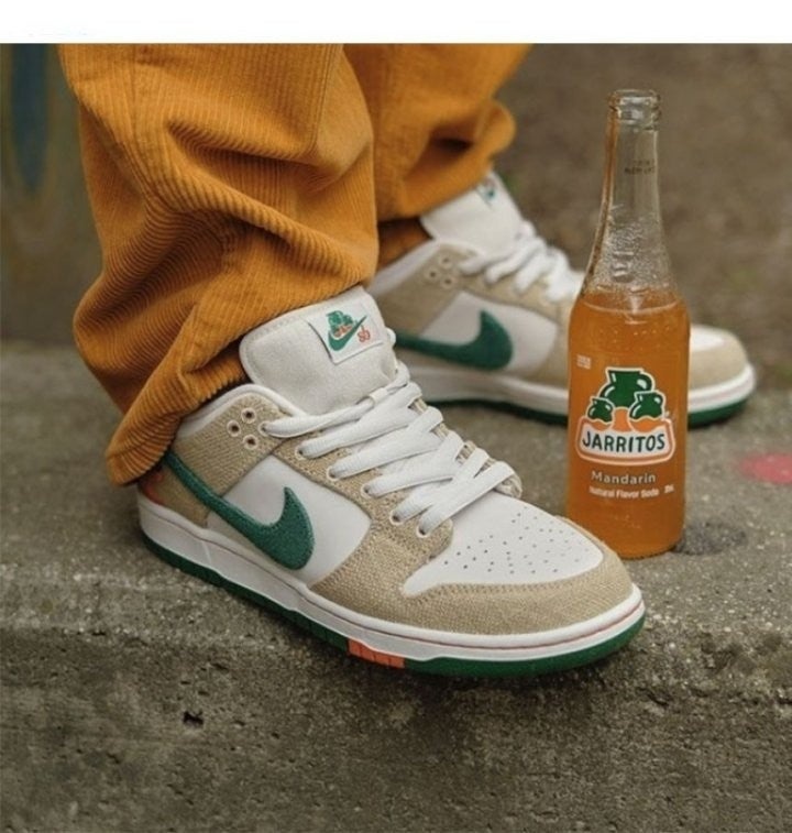 나이키 X 하리토스 SB 덩크 로우 팬텀 앤 말라카이트