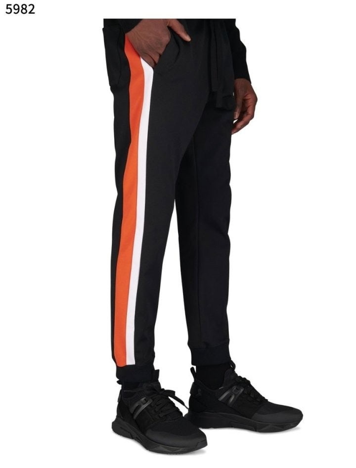 톰포드 스무스 레더 로우탑 스니커즈 - 블랙