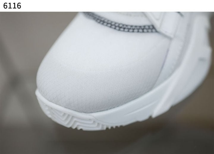 펜디 플로우 스니커즈