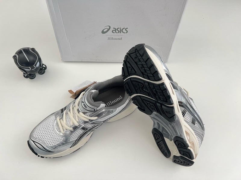 아식스 X JJJ 자운드 젤카야노 14 실버 블랙