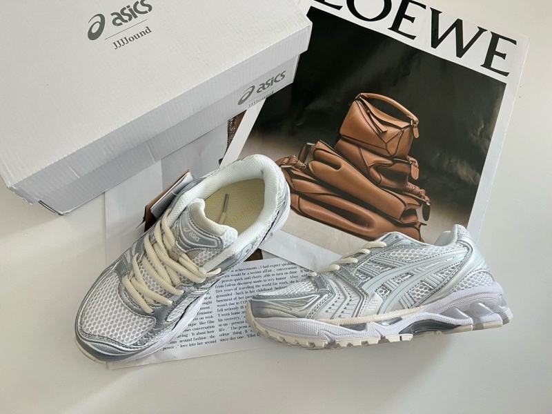 아식스 x JJJ자운드 젤 카야노 14 실버 화이트