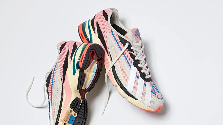 션 우더스푼 x 아디다스 오르케트로 화이트 이지 옐로우