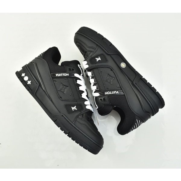 루이비통 LV 트레이너 스니커즈 -블랙-