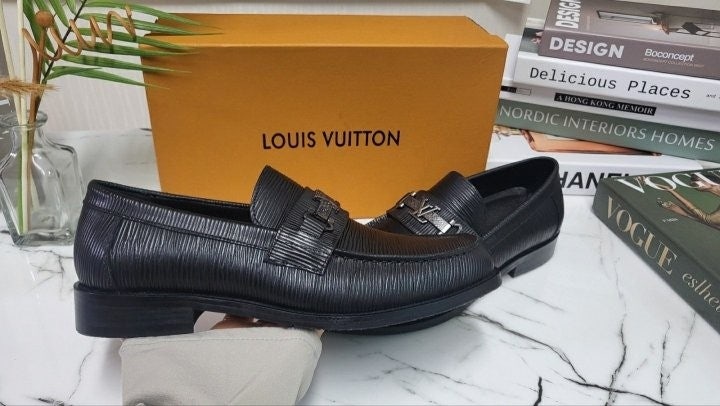 루이비통 메이저 남성 로퍼