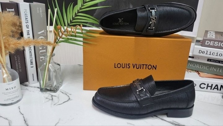 루이비통 메이저 남성 로퍼