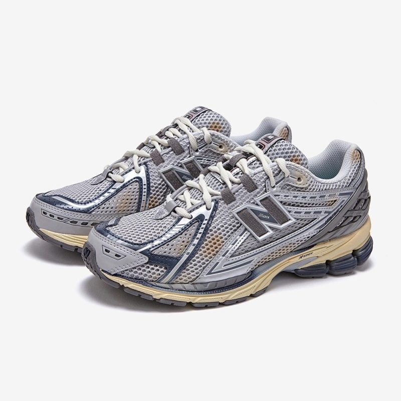 뉴발란스 1906R 디스이즈네버댓 더 2022 다운타운 런