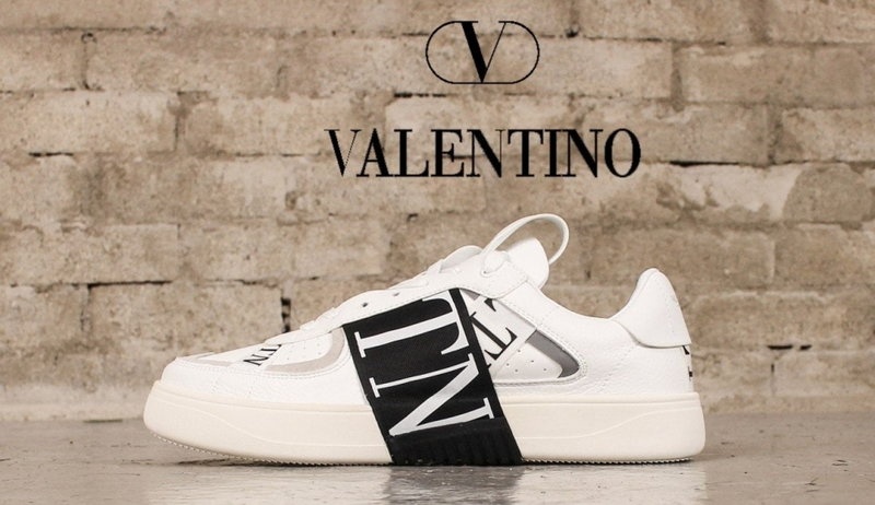 발렌티노 VLTN로고 밴딩 로우탑 스니커즈