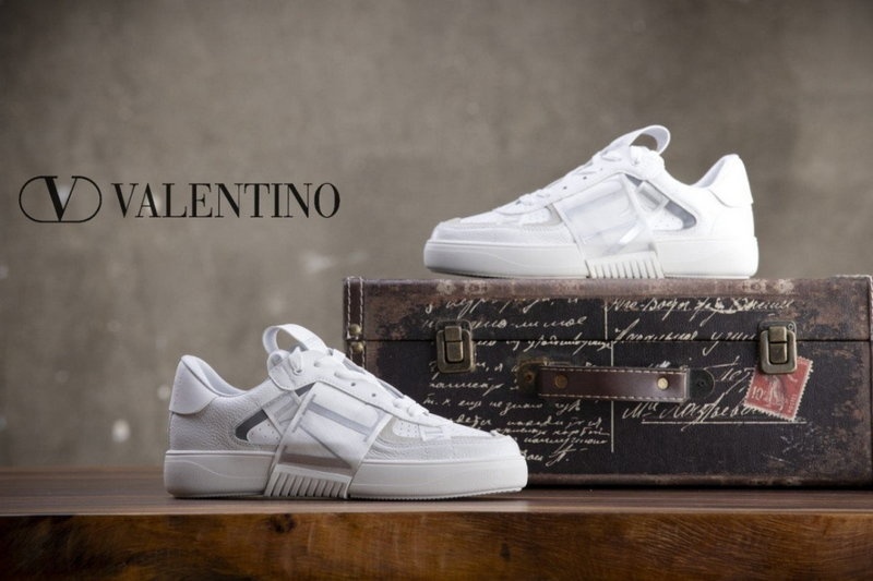 발렌티노 VLTN로고 밴딩 로우탑 스니커즈 화이트,그레이